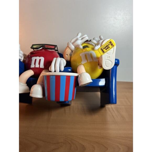 M&M's Candy Dispenser Limited Edition "At The Movie" 3D with Popcorn Bucket - Picture 11 of 13